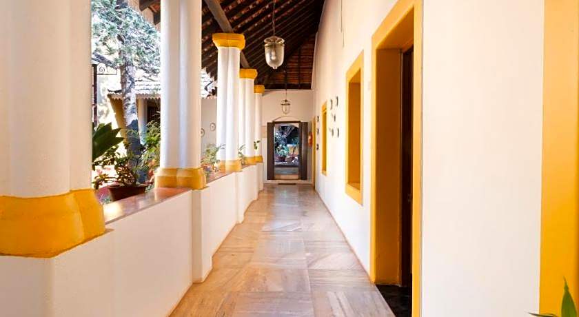 Granpas Inn - Hotel Bougainvillea