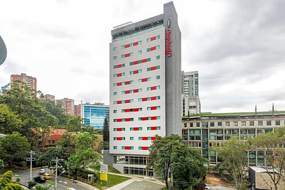 Photo 1 of 50 of Hampton by Hilton Medellin