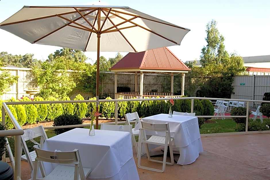 Dorset Gardens Hotel