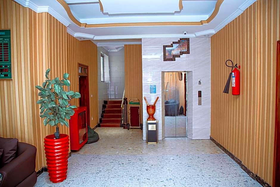 Greenlight Hotel