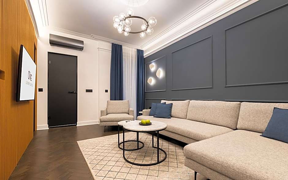 One Luxury Suites