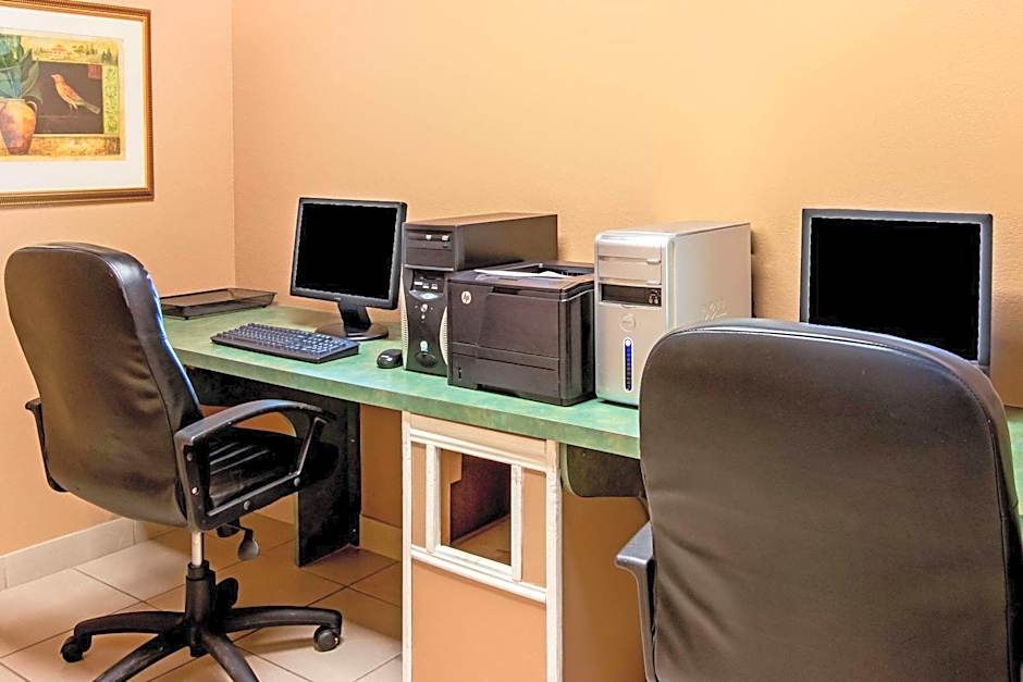 La Quinta Inn & Suites by Wyndham Roswell