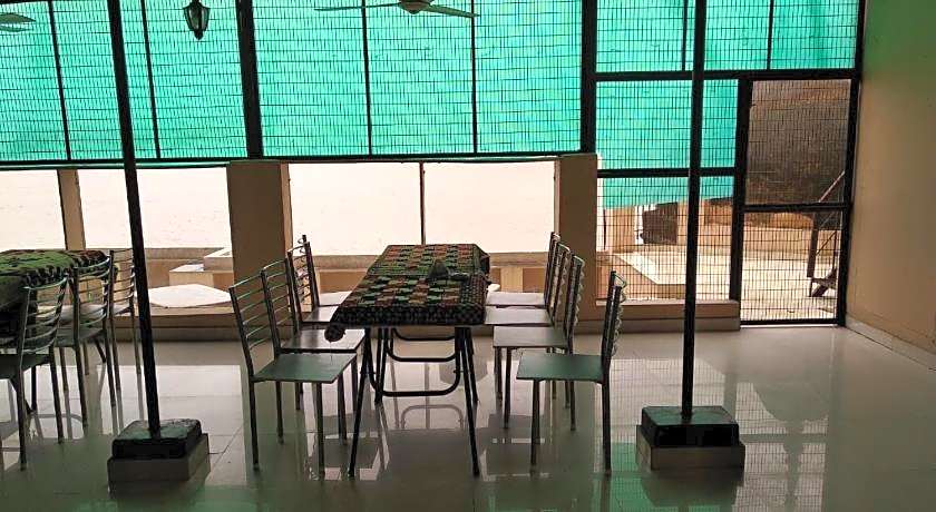 Dwivedi Hotels - Palace On Steps