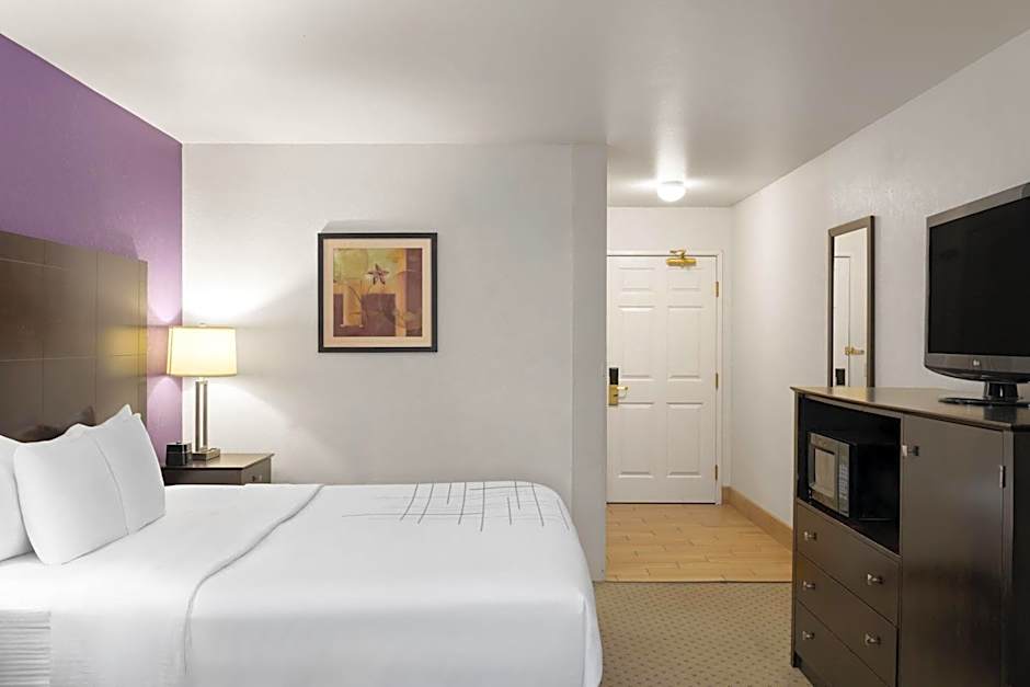 La Quinta Inn & Suites by Wyndham Spokane