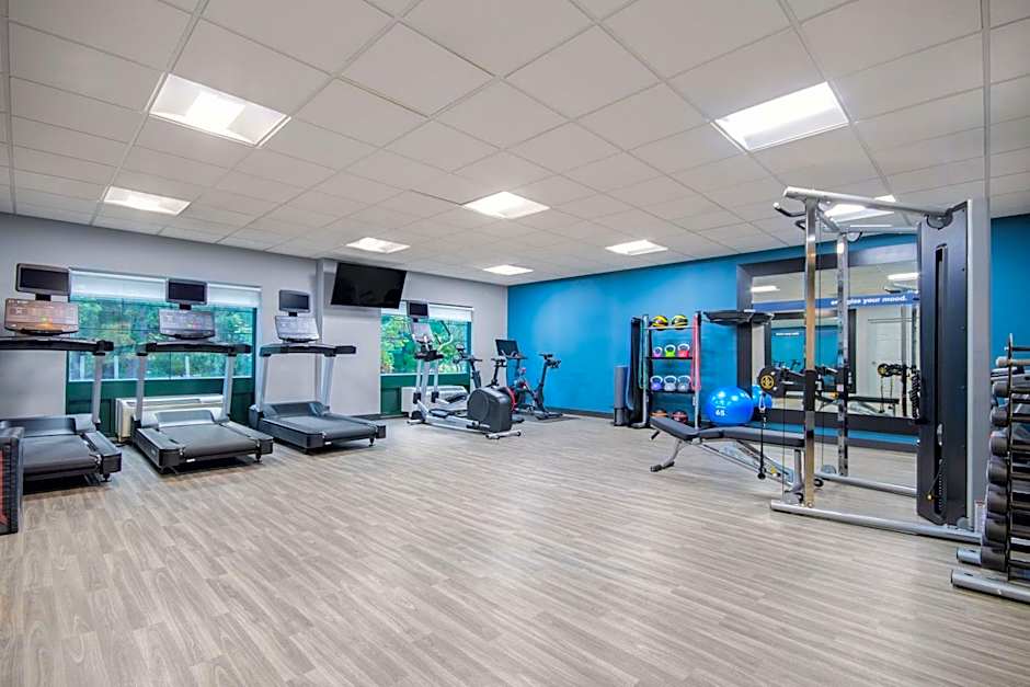 Hampton Inn By Hilton East Aurora