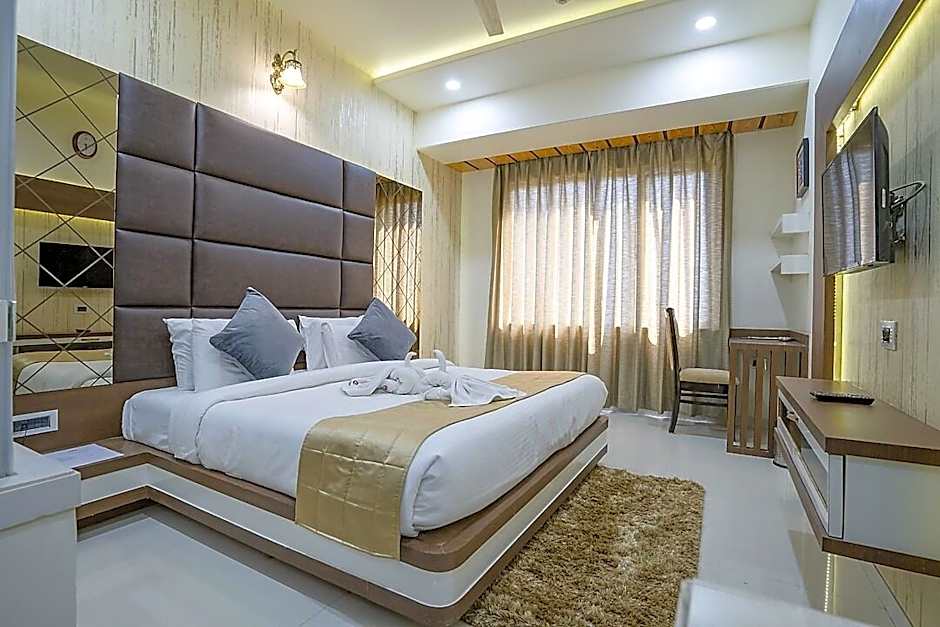 Hotel Wisteria blue