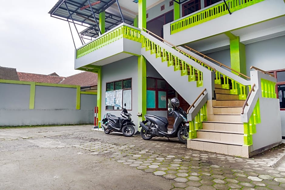 SPOT ON 2730 Hotel Maribaya Indah Syariah