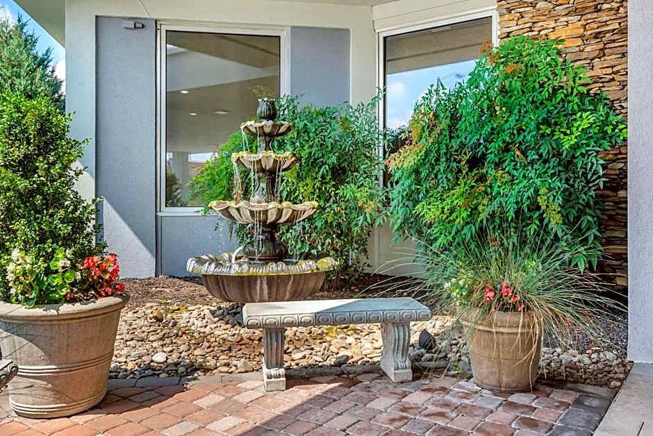 Comfort Inn Lancaster County North
