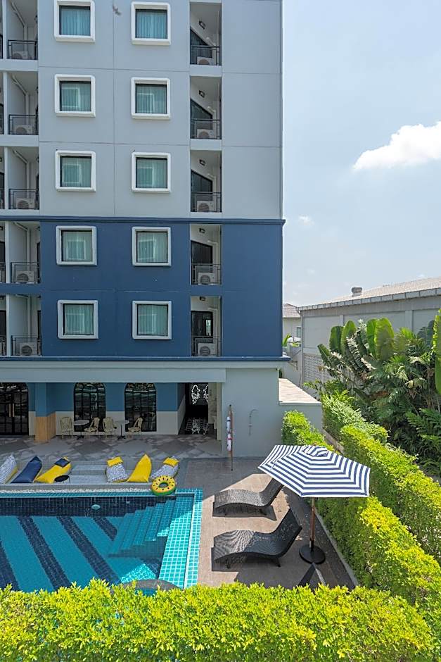 Cozy Blu Suvarnabhumi