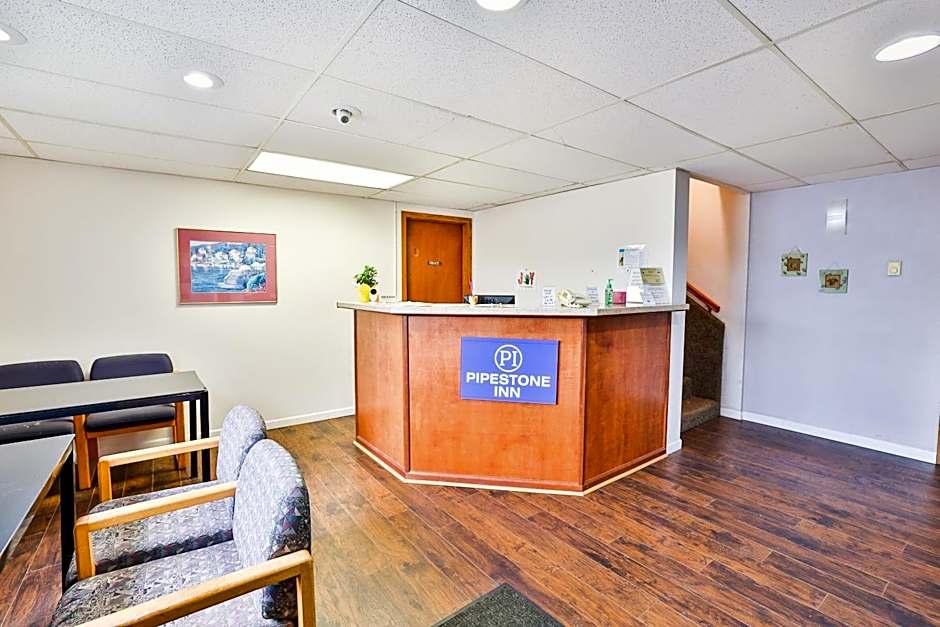 OYO Hotel Pipestone MN, Canterbury Park