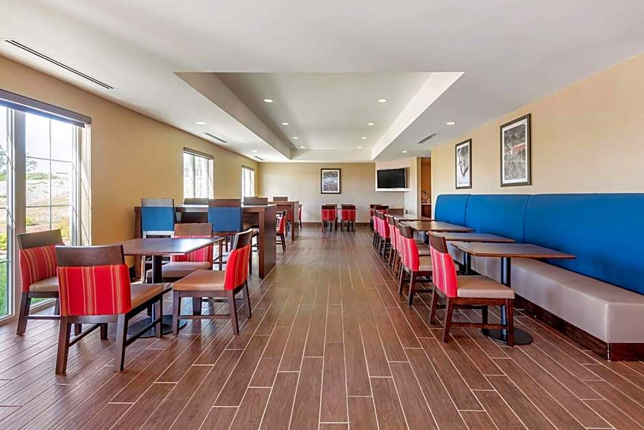 Comfort Inn & Suites Napanee