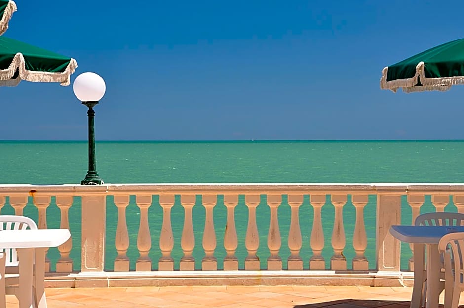 Hotel Brigantino Non Dista