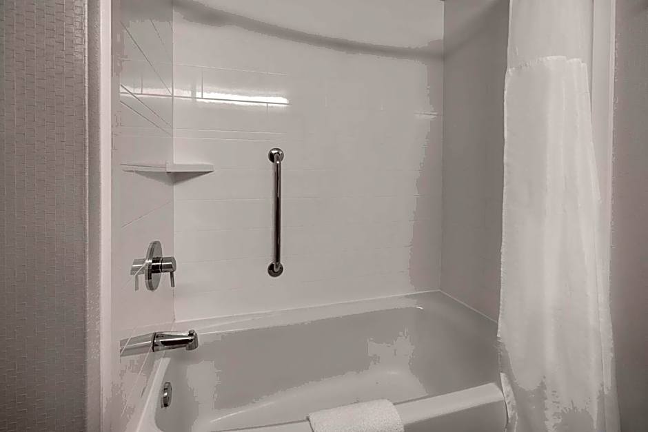 Hampton Inn By Hilton Hot Springs