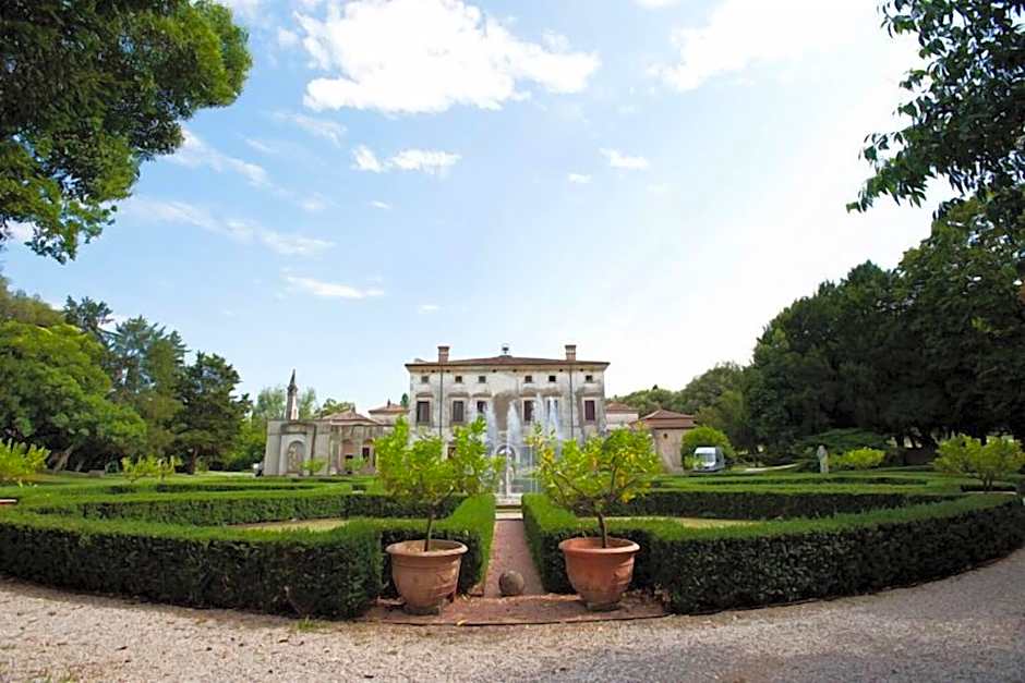 Villa Giona