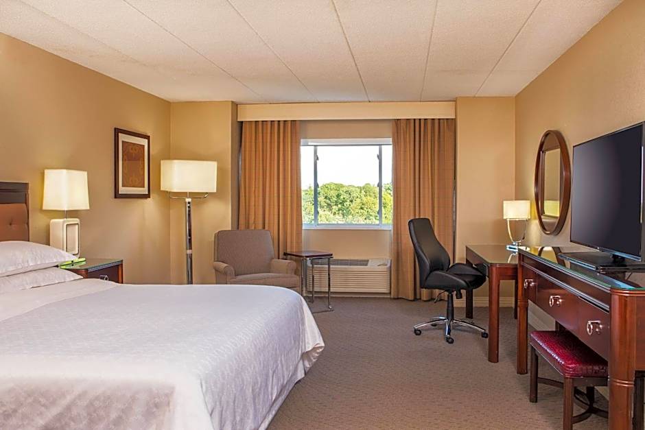 Sheraton Framingham Hotel & Conference Center