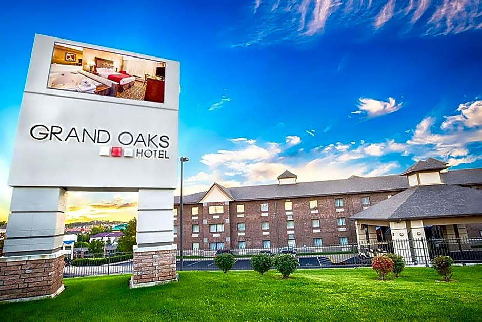 Grand Oaks Hotel