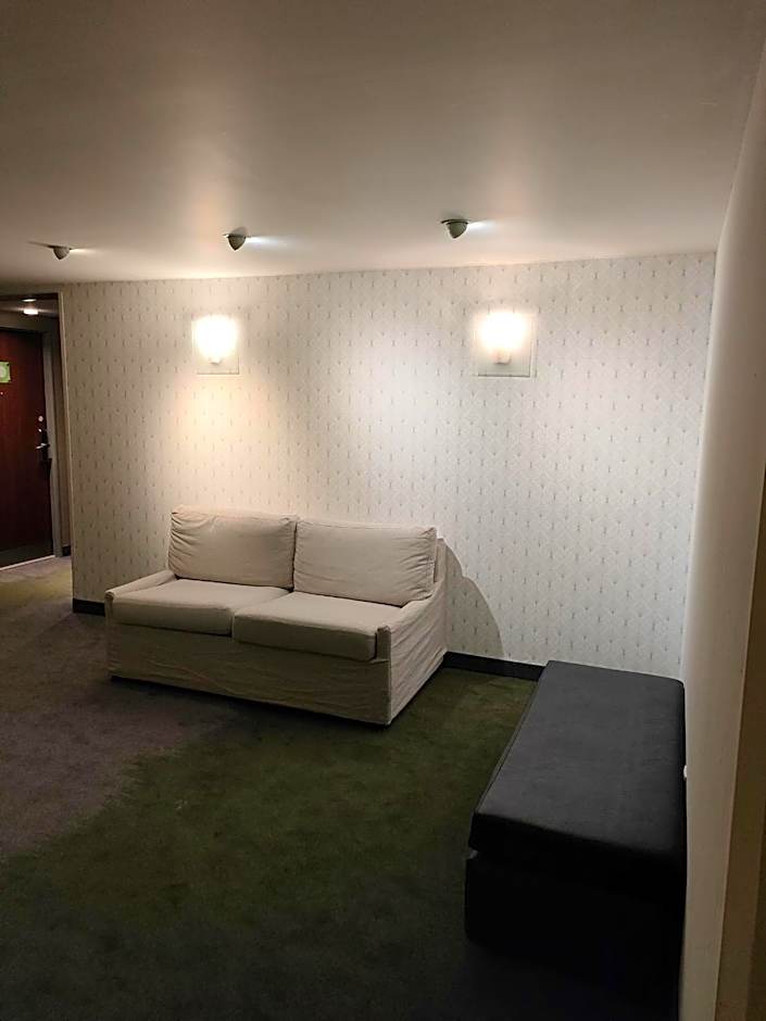 Ibis Styles Bethune Bruay Hotel