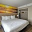 Days Inn & Suites by Wyndham Artesia