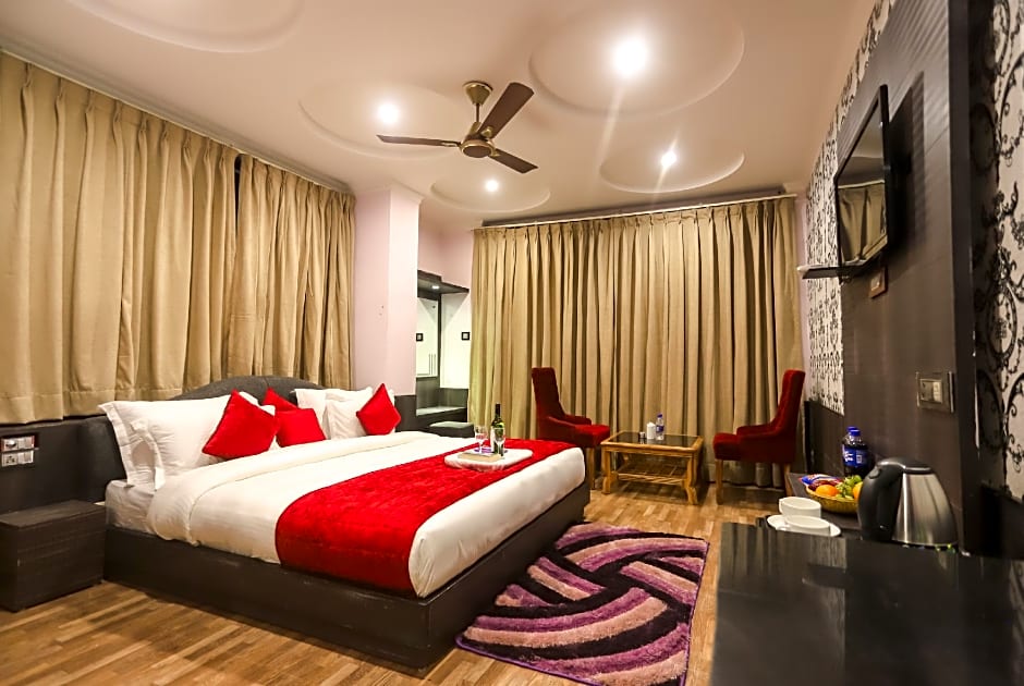 Hotel Holiday Hill