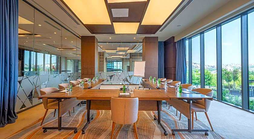 Clarion Hotel Istanbul Golden Horn