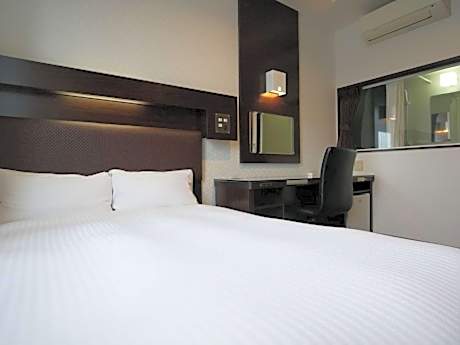 Double Room B - Non-Smoking