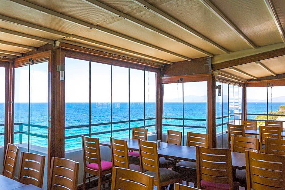Sunday Beach Hotel