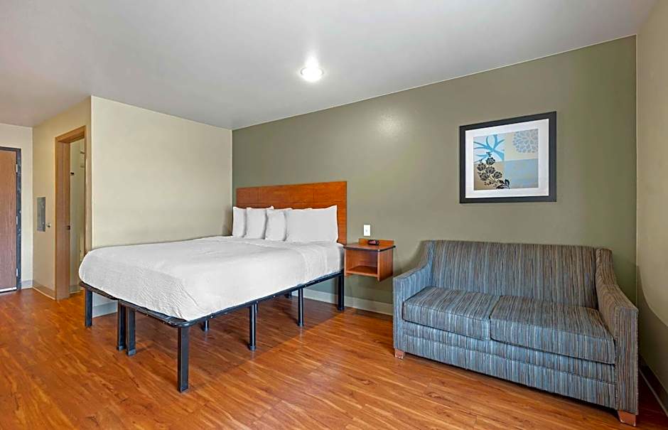 Extended Stay America Select Suites - Wichita - Airport