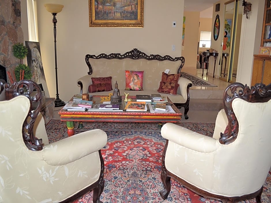 Bed and Breakfast in Hollywood Hills