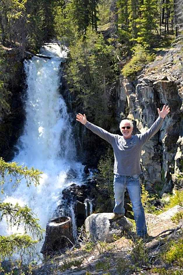 Retreat Wilderness Inn