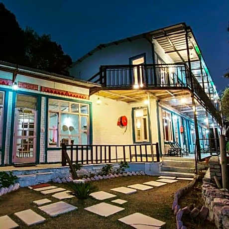 Hotel Kaafal Cottage Ranikhet