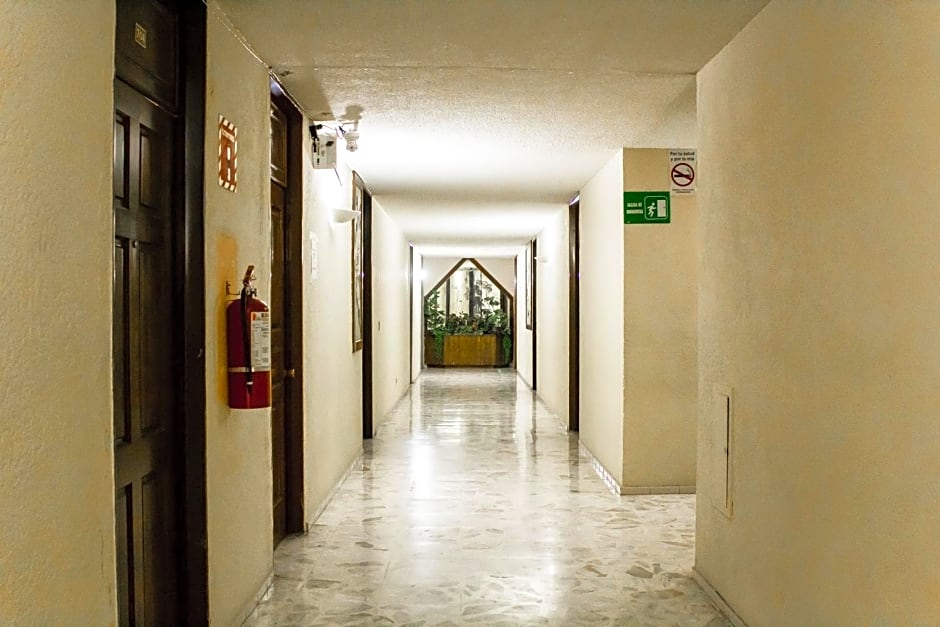 Hotel El Monte