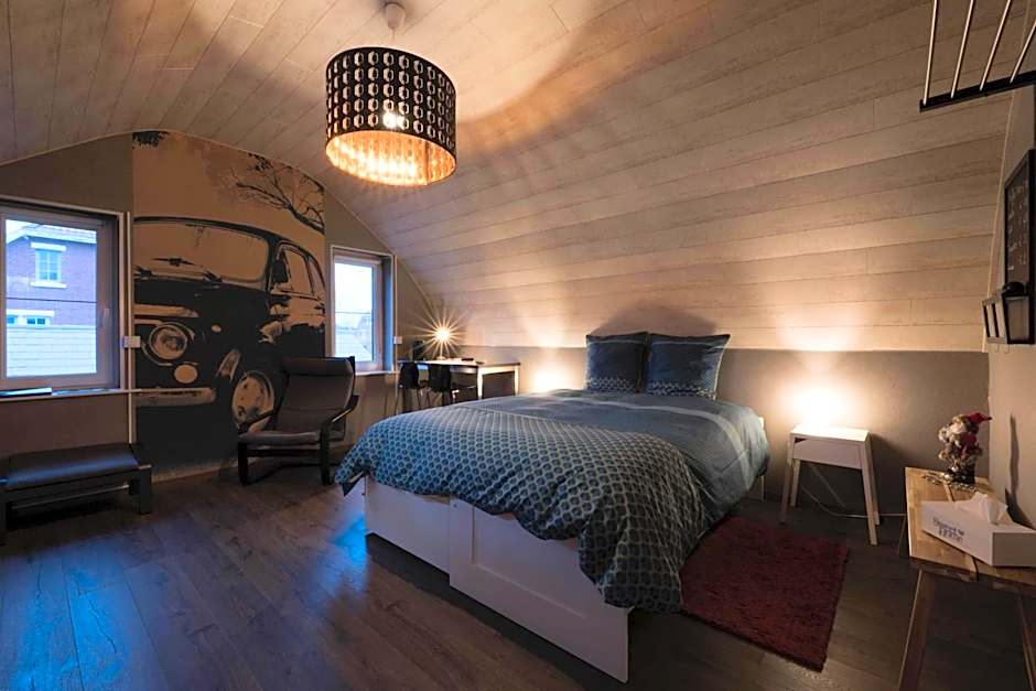 Foto 1 dari 2 — Double Room
