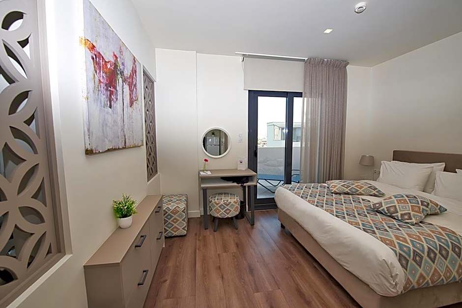 Urban Nest - Suites & Apartments