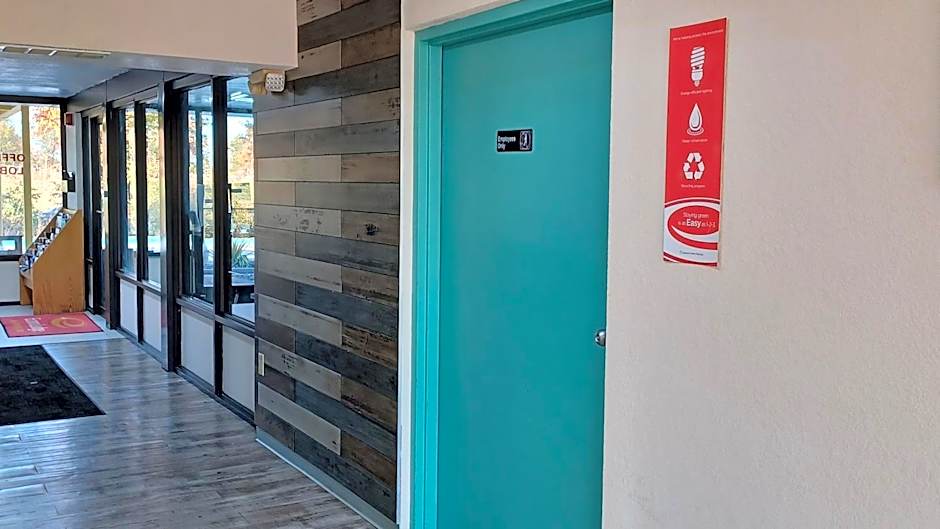 Econo Lodge Oak Grove