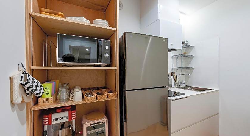 plat hostel keikyu haneda home