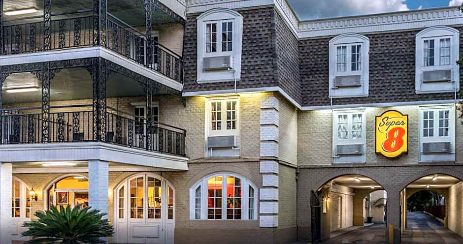 Super 8 by Wyndham New Orleans