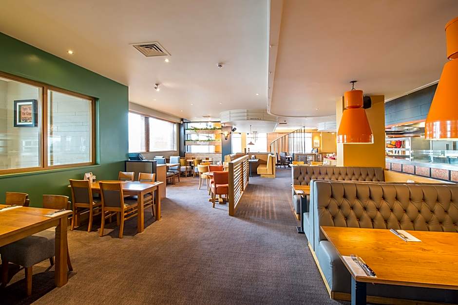 Premier Inn Swansea Waterfront