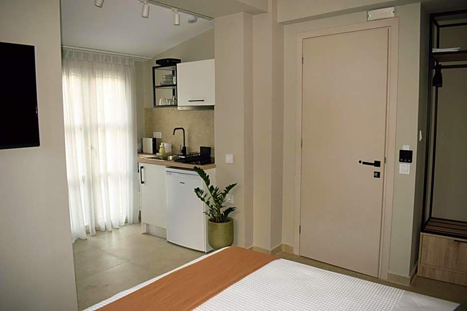 Limeria studios & maisonettes