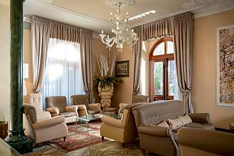 Hotel Ercolini & Savi