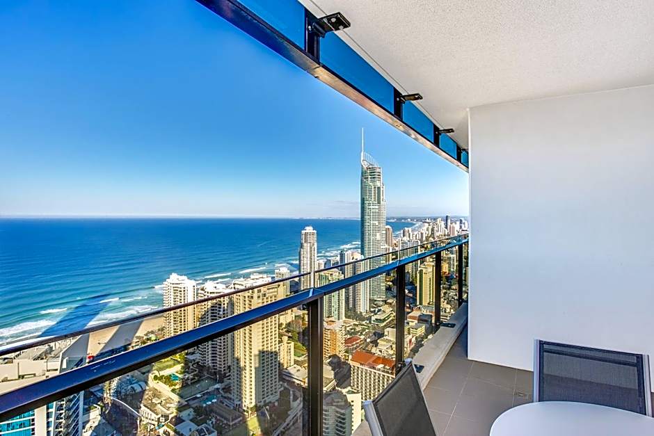 Mantra Circle on Cavill Surfers Paradise