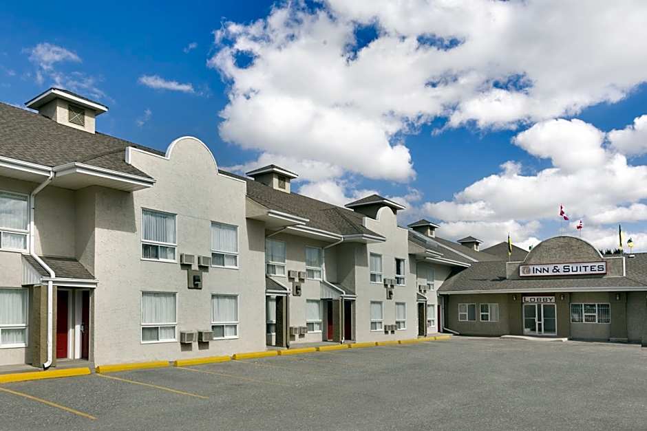 Colonial Square Inn & Suites