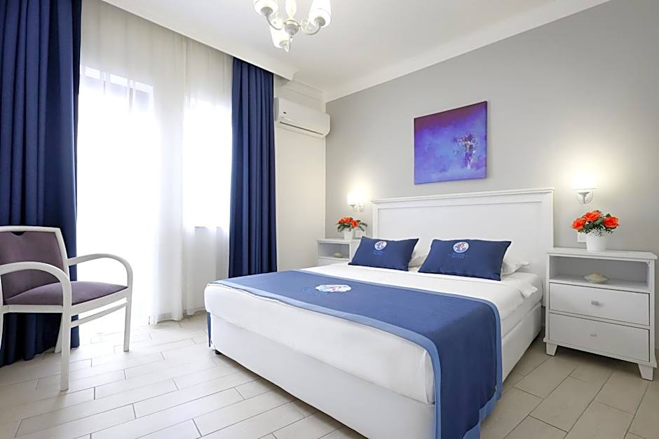 Rodina Suites Hotel