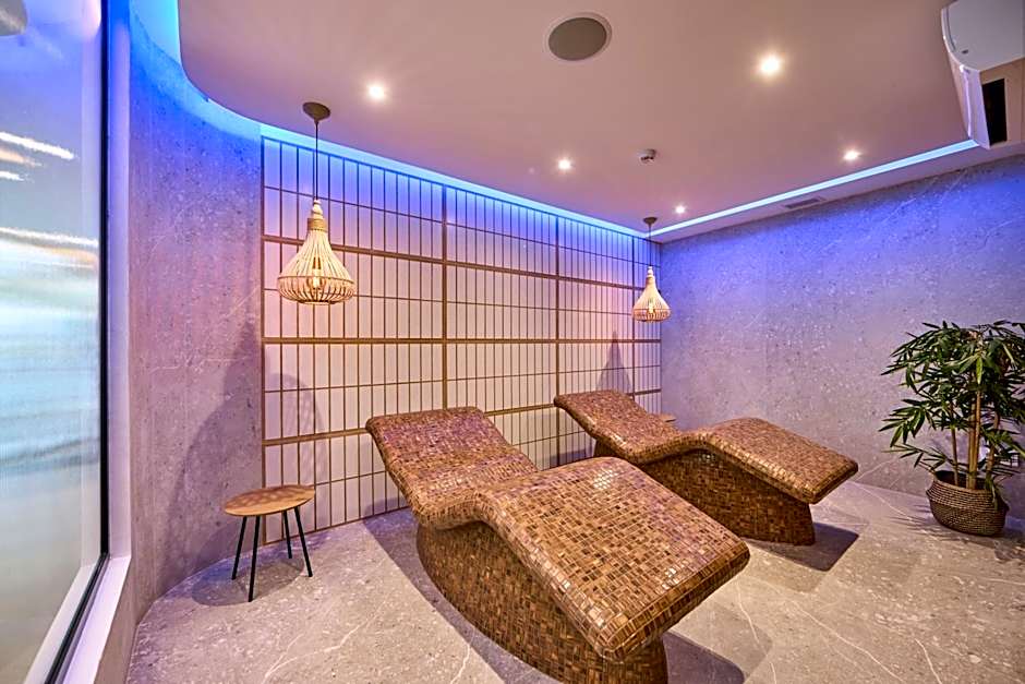 Tomir Portals Suites