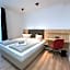HOLI-Berlin Hotel
