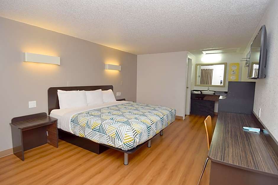 Motel 6-Hamburg, NY
