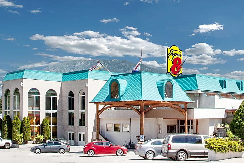 Super 8 by Wyndham Castlegar BC