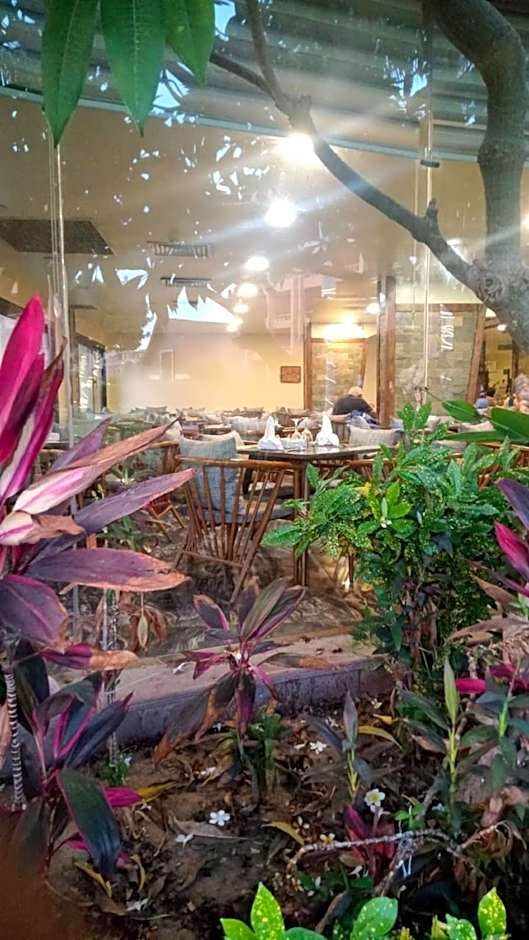 Africana Hotel & Spa