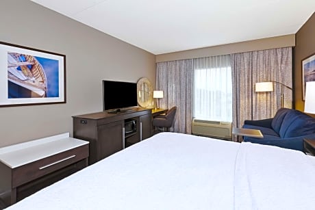 King Room with Sofa Bed and Study - Non-Smoking