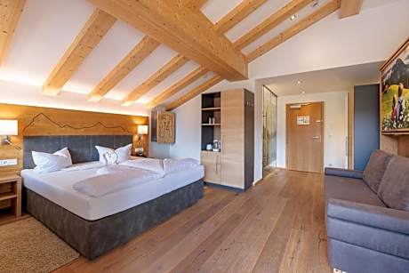Double Room with Mountain View