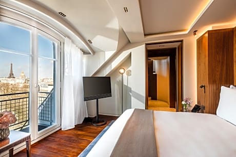 Suite Amour with Eiffel View with Terrace